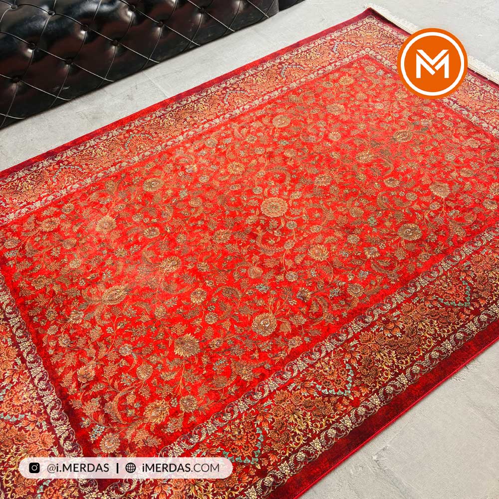 فرش کهنه نما کد 25CN0110 زمینه لاکی